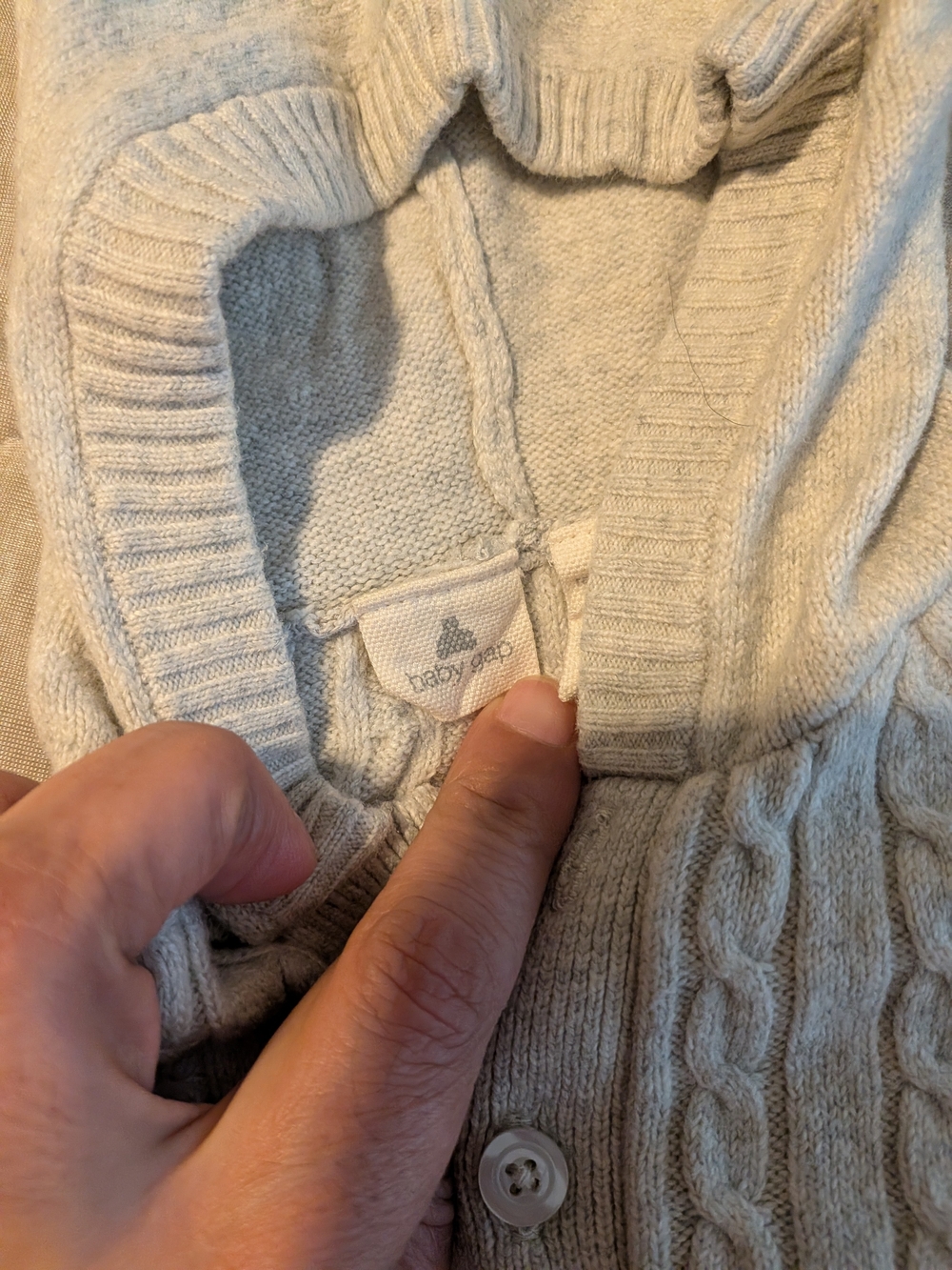 GAP Light Gray Cable-Knit Hood New Born - Picture 2 of 6